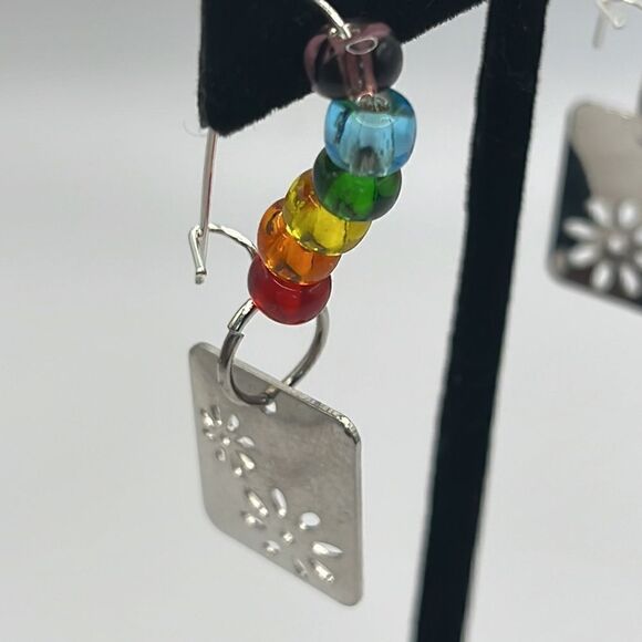 Silver-tone Dangling Rainbow Beaded Floral Charm Earrings- NEW - Picture 2 of 11